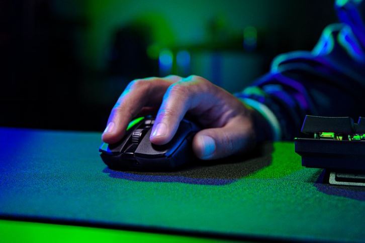 ratones negro Razer víbora v2 pro LTD6Z50