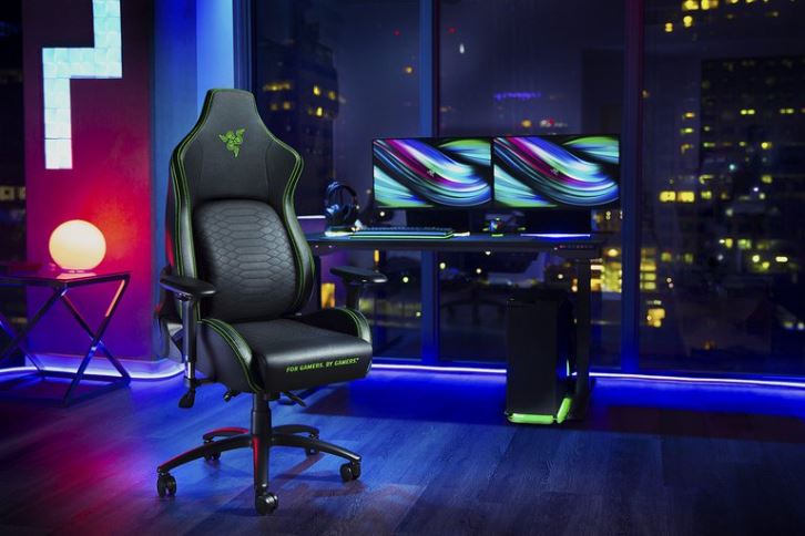 silla de juego negro Razer iskur LTD6Z136