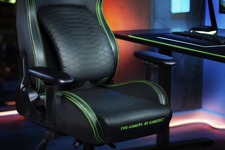 silla de juego negro Razer iskur LTD6Z136